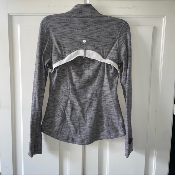lululemon athletica Gray and White Jacket - Picture 3 of 11